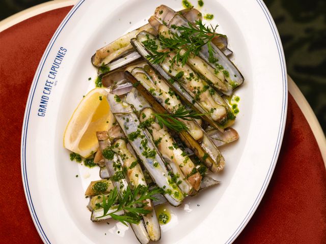 Le Grand Café Capucines Couteaux en persillade