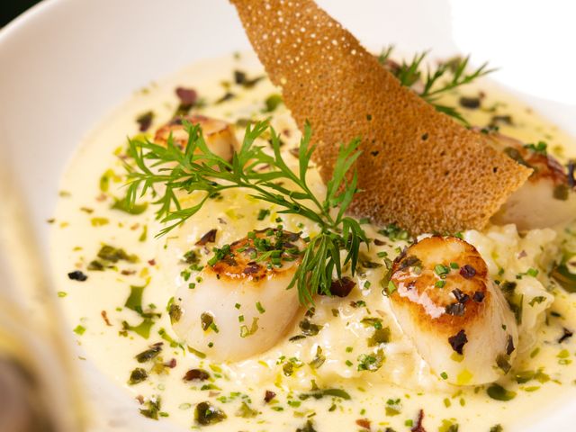 Le Grand Café Capucines Noix de Saint-Jacques de Normandie